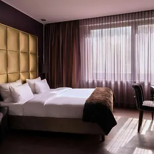 Hotel Roomers Frankfurt Central, Autograph Collection, Francoforte sul Meno